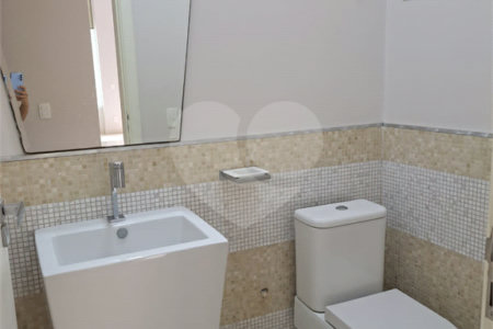 Casa à venda com 3 suítes no condomínio Residencial Terra Nobre, Indaiatuba - SP
