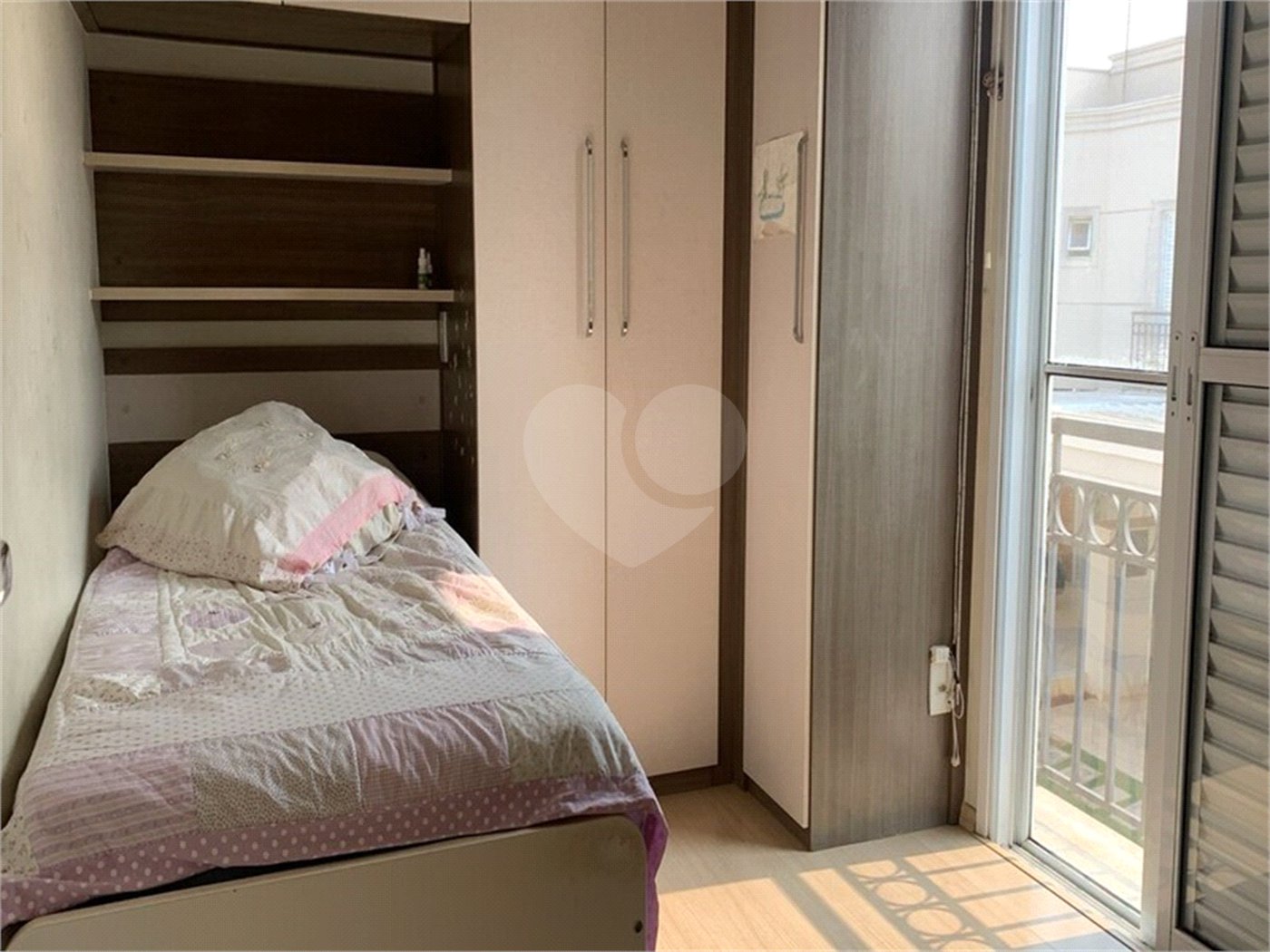 Casa à venda com 3 quartos, sendo 1 suíte, no condomínio Residencial Belle Ville Itaycy, Indaiatuba - SP
