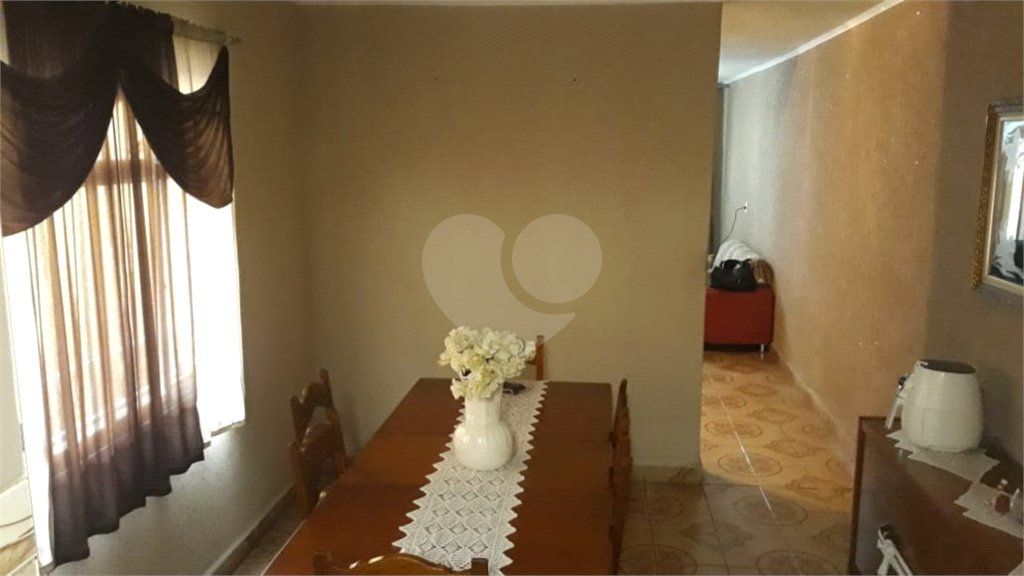 Sobrado à venda com 3 quartos, sendo 1 suíte, em Parque Continental I, Guarulhos, SP
