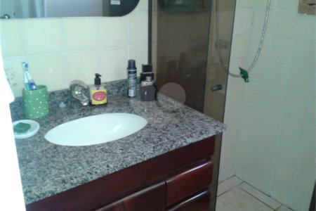 Apartamento à venda com 2 quartos em Moema, São Paulo, SP
