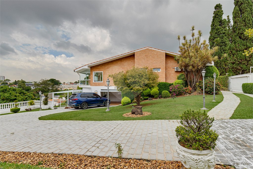 Casa Térrea à venda com 4 suítes em Chácara Flora, São Paulo, SP