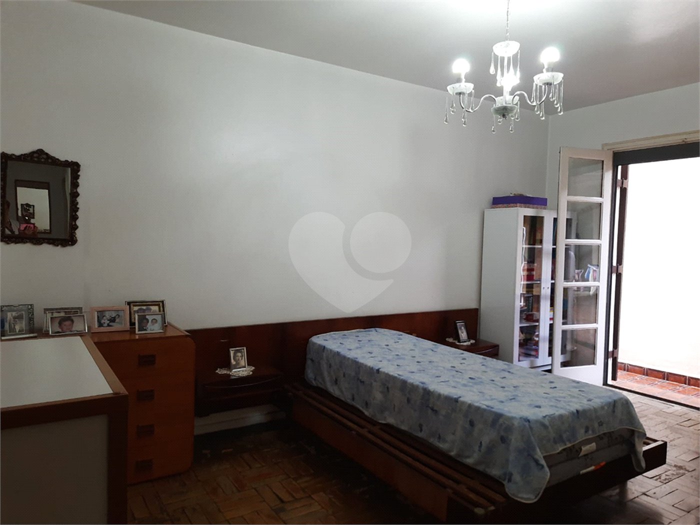 Casa à venda com 4 quartos, sendo 1 suíte,  em Parque Continental, São Paulo, SP