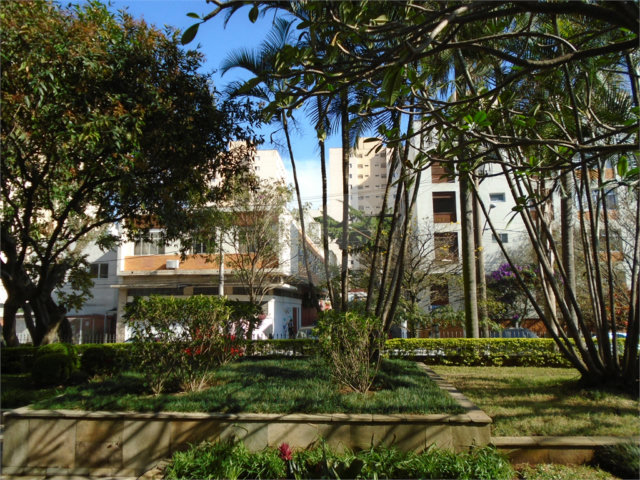 Apartamento à venda com 3 quartos, sendo 1 suíte,  em Brooklin, São Paulo, SP