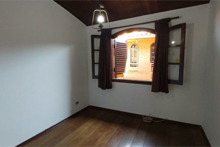 Sobrado à venda com 5 quartos, sendo 2 suítes, em Parque Continental, São Paulo, SP
