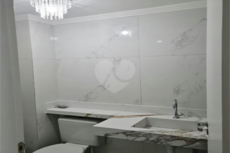 Apartamento à venda com 3 quartos, sendo 2 suítes, em Parque Reboucas, São Paulo, SP