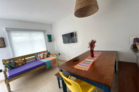 Casa à venda com 3 quartos, sendo 2 suítes,  em Rasa, Armação dos Búzios, RJ