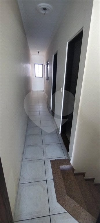 Sobrado à venda com 4 quartos, sendo 1 suíte, em Vila Nivi, São Paulo, SP