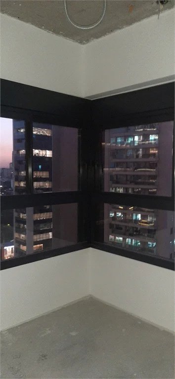 Apartamento para alugar com 3 suítes em Jardim das Acácias, São Paulo, SP