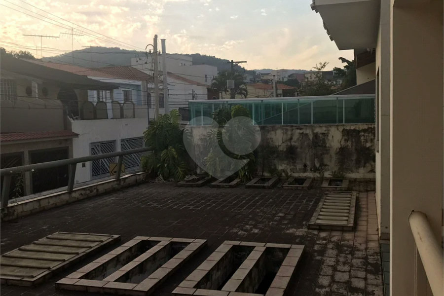 Sobrado à venda com 5 quartos, sendo 1 suíte, em Tremembé, São Paulo, SP