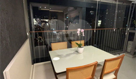 Apartamento à venda com 2 quartos, sendo 1 suíte,  em Santo Amaro, São Paulo, SP