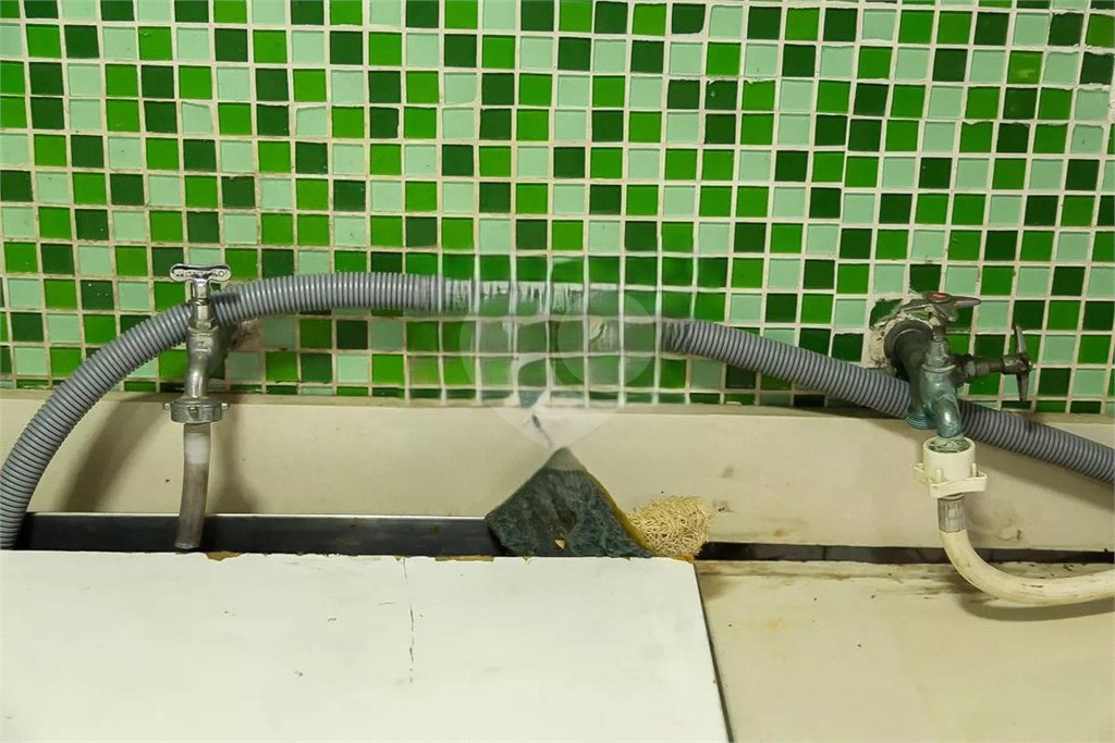 Casa à venda com 6 quartos, sendo 5 suítes,  em Vila do Encontro, São Paulo, SP