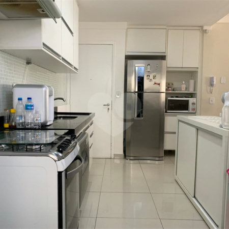 Apartamento à venda com 3 quartos em Moema, São Paulo, SP