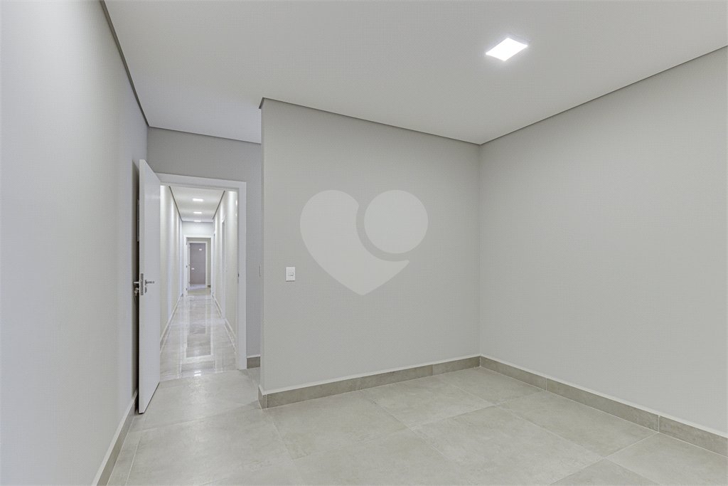 Casa à venda com 4 suítes no condomínio Carmen, São Paulo - SP