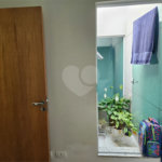 Casa à venda com 3 quartos, sendo 1 suíte, no condomínio Professora Romilde Nogueira de Sá, São Paulo - SP