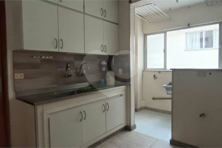 Apartamento à venda com 3 quartos, sendo 1 suíte, em Copacabana, Rio de Janeiro, RJ