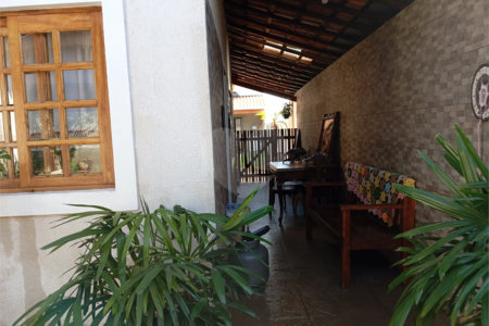 Casa à venda com 4 quartos, sendo 2 suítes,  em Guaxinduva, Atibaia, SP