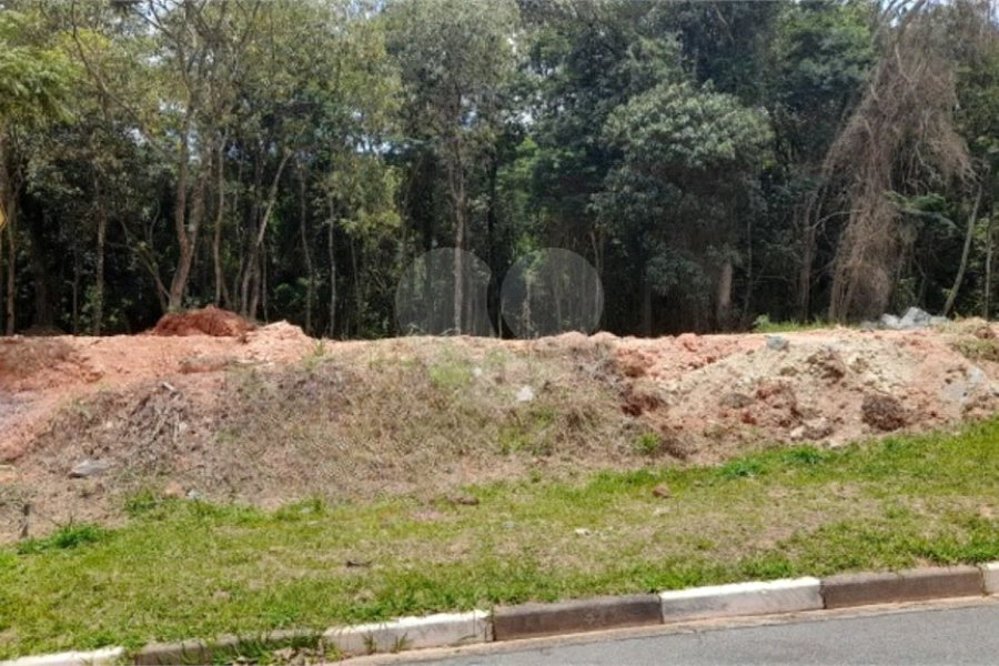 Terreno à venda no condomínio Itaguaçu da Cantareira, São Paulo - SP