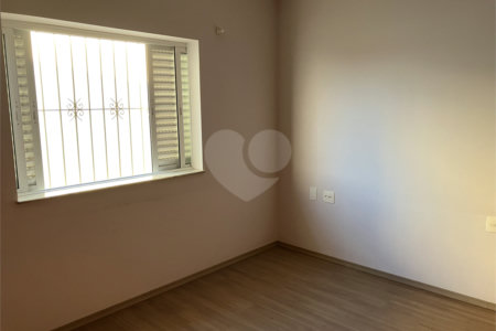 Casa Térrea à venda com 4 quartos, sendo 2 suítes, em Jardim Santa Rosália, Sorocaba, SP