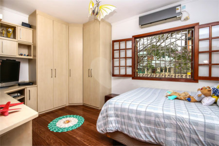 Casa à venda com 5 quartos, sendo 3 suítes, em City América, São Paulo, SP