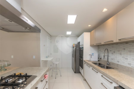 Apartamento à venda com 4 quartos, sendo 3 suítes, em Brooklin Paulista, São Paulo, SP