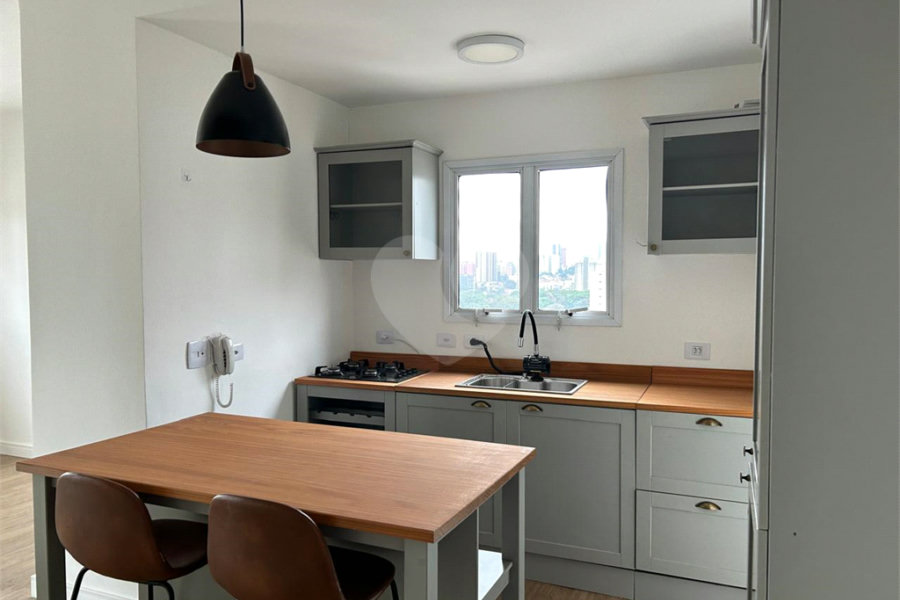 Apartamento à venda com 2 suítes em Pinheiros, São Paulo, SP