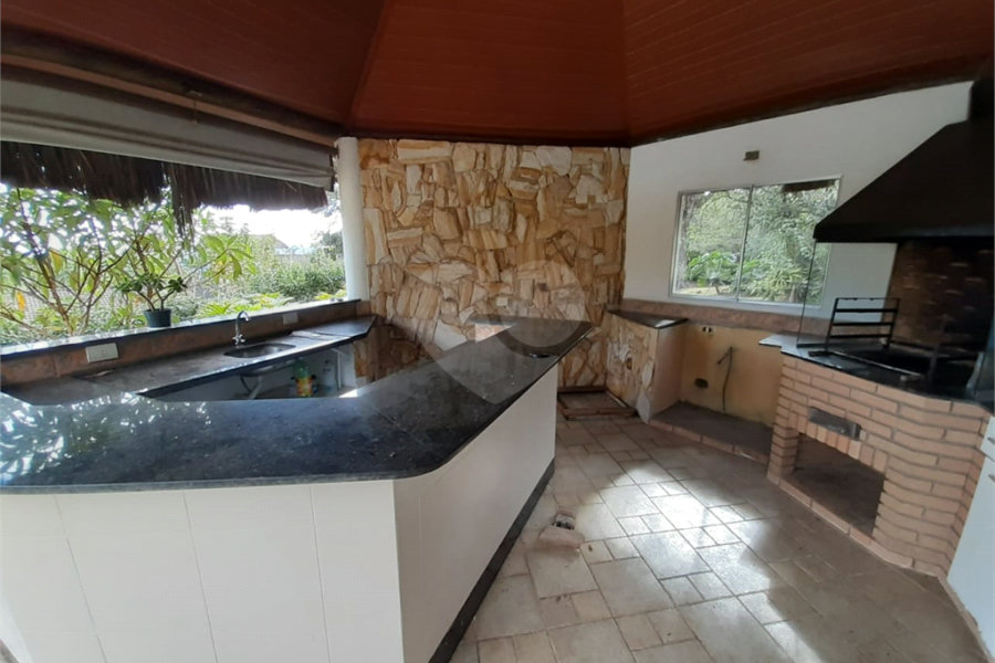 Casa Térrea à venda com 4 quartos, sendo 2 suítes, em Serra da Cantareira, Mairiporã, SP