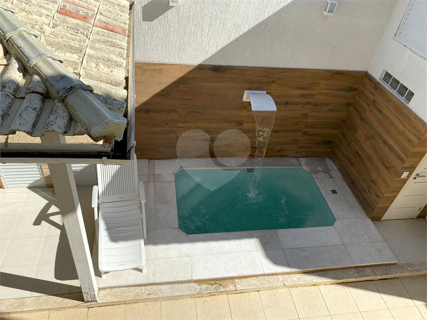 Casa à venda com 5 quartos, sendo 3 suítes, no condomínio Mansões da Prata, Rio de Janeiro - RJ