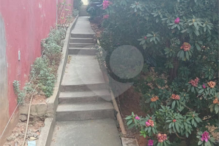 Sobrado à venda com 4 quartos em Vila Santa Edwiges, São Paulo, SP