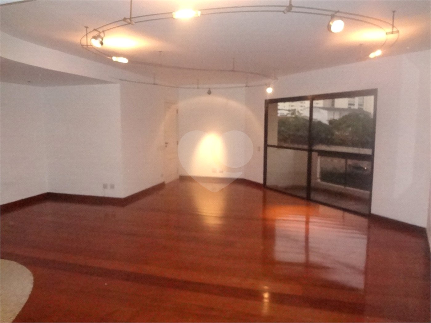 Apartamento à venda com 2 suítes em Pinheiros, São Paulo, SP