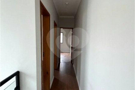 Sobrado à venda com 3 quartos, sendo 1 suíte,  em Jardim Cambuci, Mogi das Cruzes, SP