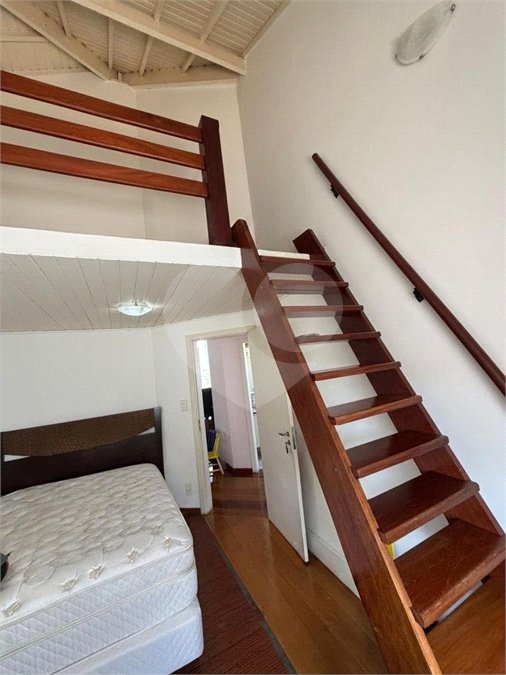 Casa à venda com 4 quartos, sendo 2 suítes, no condomínio Milennium, Valinhos - SP