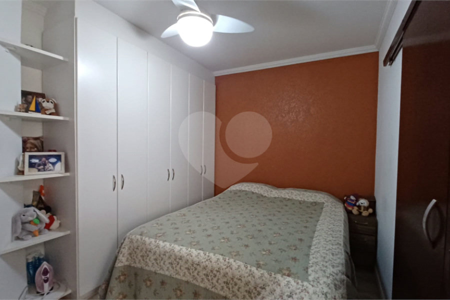 Casa à venda com 3 quartos, sendo 1 suíte, no condomínio Residencial Morada do Horto, São Paulo - SP