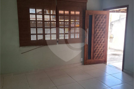 Casa Térrea à venda com 3 quartos, sendo 1 suíte, em Campo Grande, Rio de Janeiro, RJ