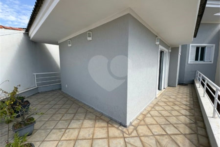 Casa à venda com 5 quartos, sendo 3 suítes, no condomínio Granja Olga III, Sorocaba - SP