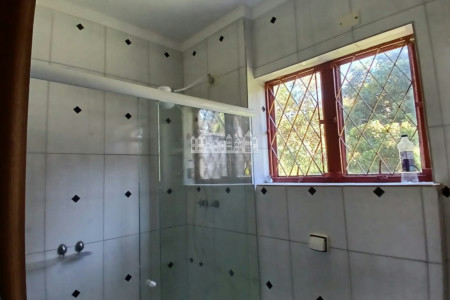Chácara à venda com 3 quartos, sendo 1 suíte,  em Vila Dom Pedro, Atibaia, SP