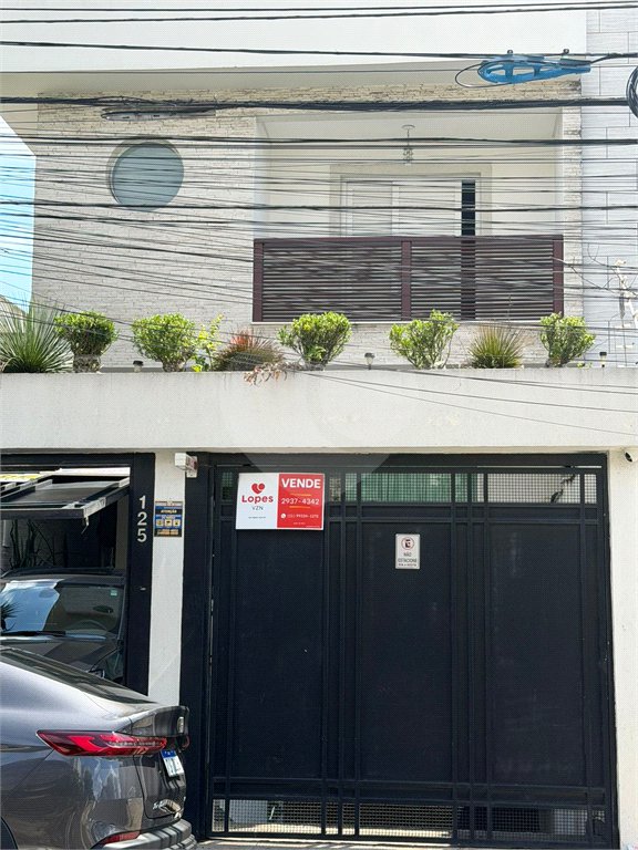 Casa à venda com 3 suítes em Vila Augusta, Guarulhos, SP