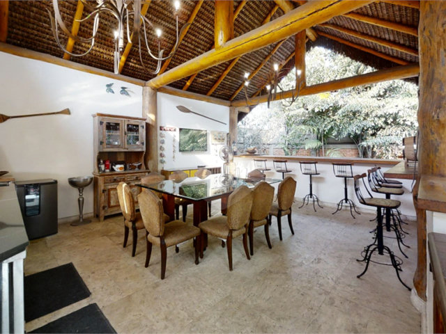Casa à venda com 4 suítes em Jardim Marajoara, São Paulo, SP