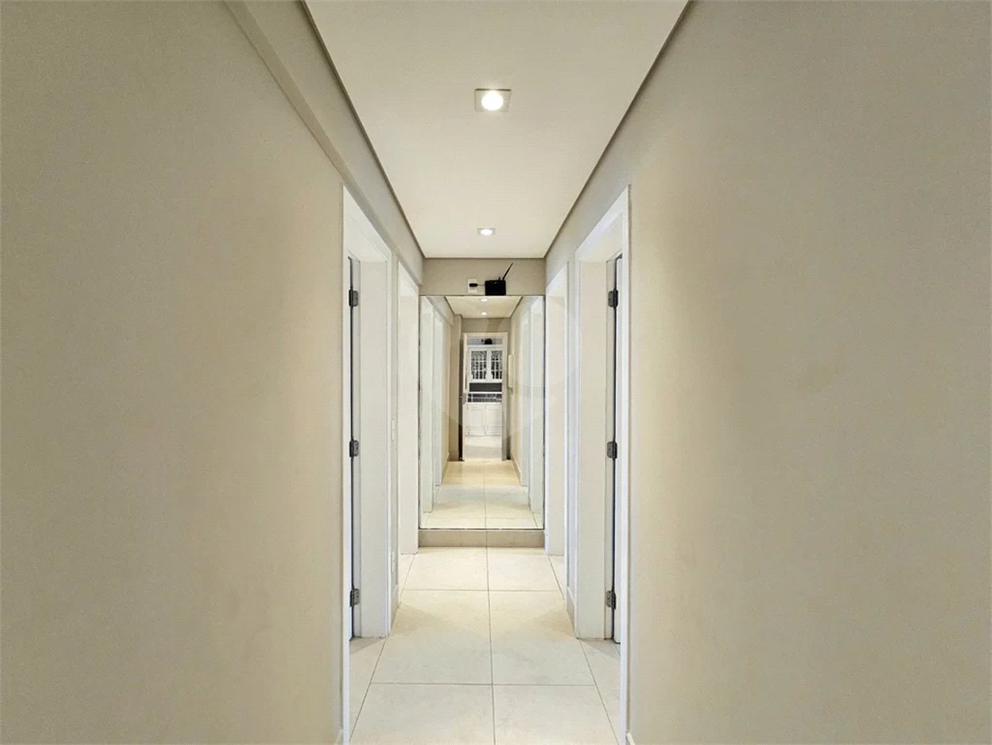 Apartamento à venda com 4 suítes em Riviera de São Lourenço, Bertioga, SP