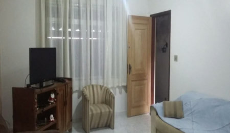 Casa à venda com 3 quartos, sendo 1 suíte,  em Jardim Pinheiros, São Paulo, SP