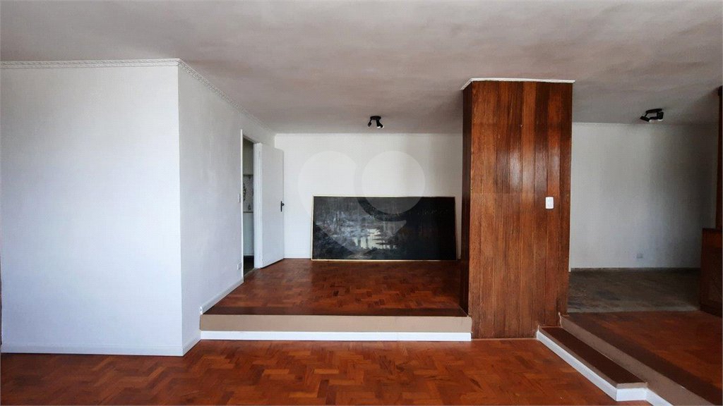 Apartamento à venda com 3 quartos, sendo 1 suíte, em Santa Cecília, São Paulo, SP