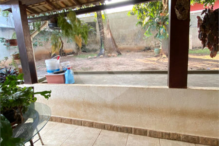 Casa em condomínio à venda com 4 quartos, sendo 1 suíte, em Baleia, São Pedro da Aldeia, RJ