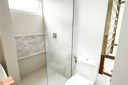 Apartamento à venda com 4 suítes em Vila Cordeiro, São Paulo, SP