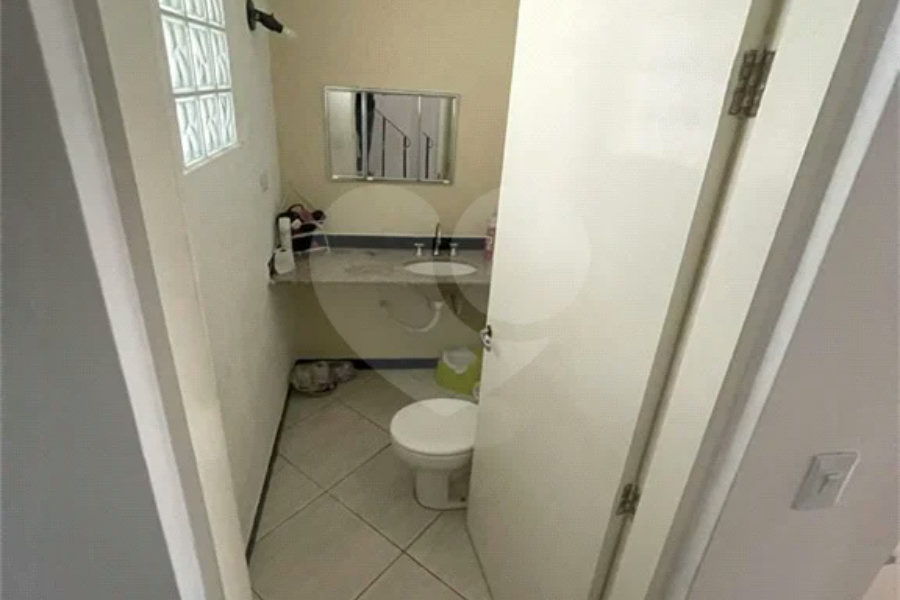 Sobrado à venda com 3 quartos em Tremembé, São Paulo, SP
