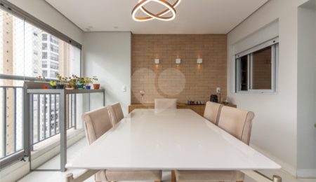 Apartamento à venda com 4 quartos, sendo 2 suítes,  em Jardim Prudência, São Paulo, SP