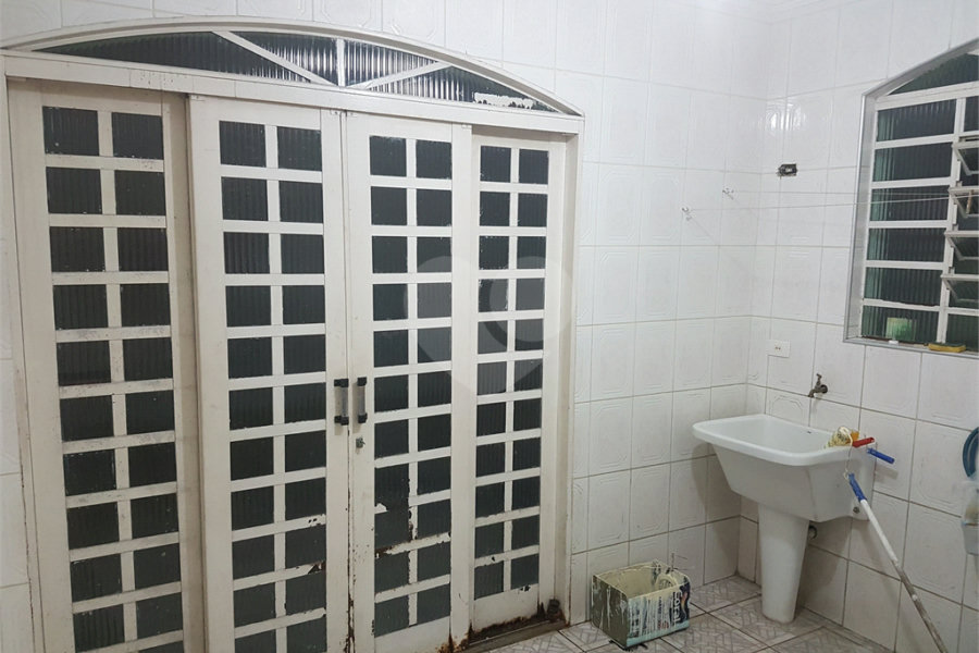 Sobrado à venda com 3 quartos, sendo 1 suíte, em Jardim Valéria, Guarulhos, SP