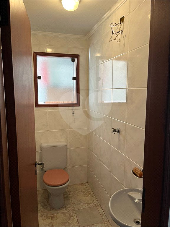 Sobrado à venda com 4 quartos, sendo 1 suíte,  em Jardim do Colégio (zona Norte), São Paulo, SP
