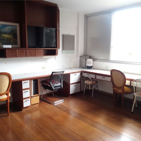 Apartamento à venda com 3 quartos, sendo 1 suíte, em Vila Mariana, São Paulo, SP