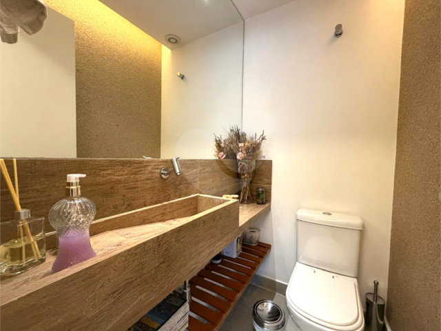 Apartamento à venda com 3 quartos, sendo 1 suíte,  em Alto da Boa Vista, São Paulo, SP