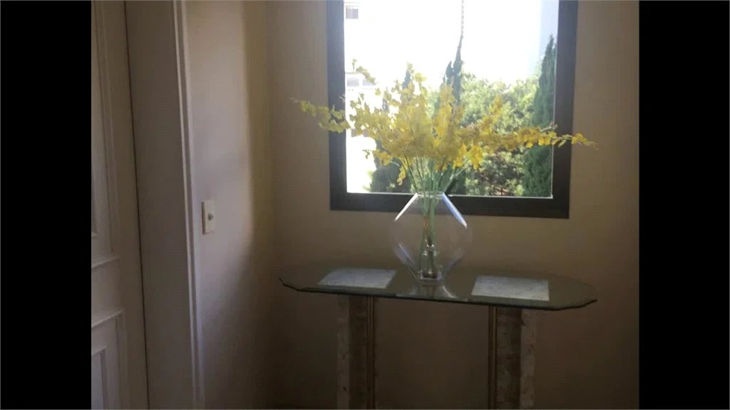 Apartamento à venda com 4 suítes em Vila Suzana, São Paulo, SP