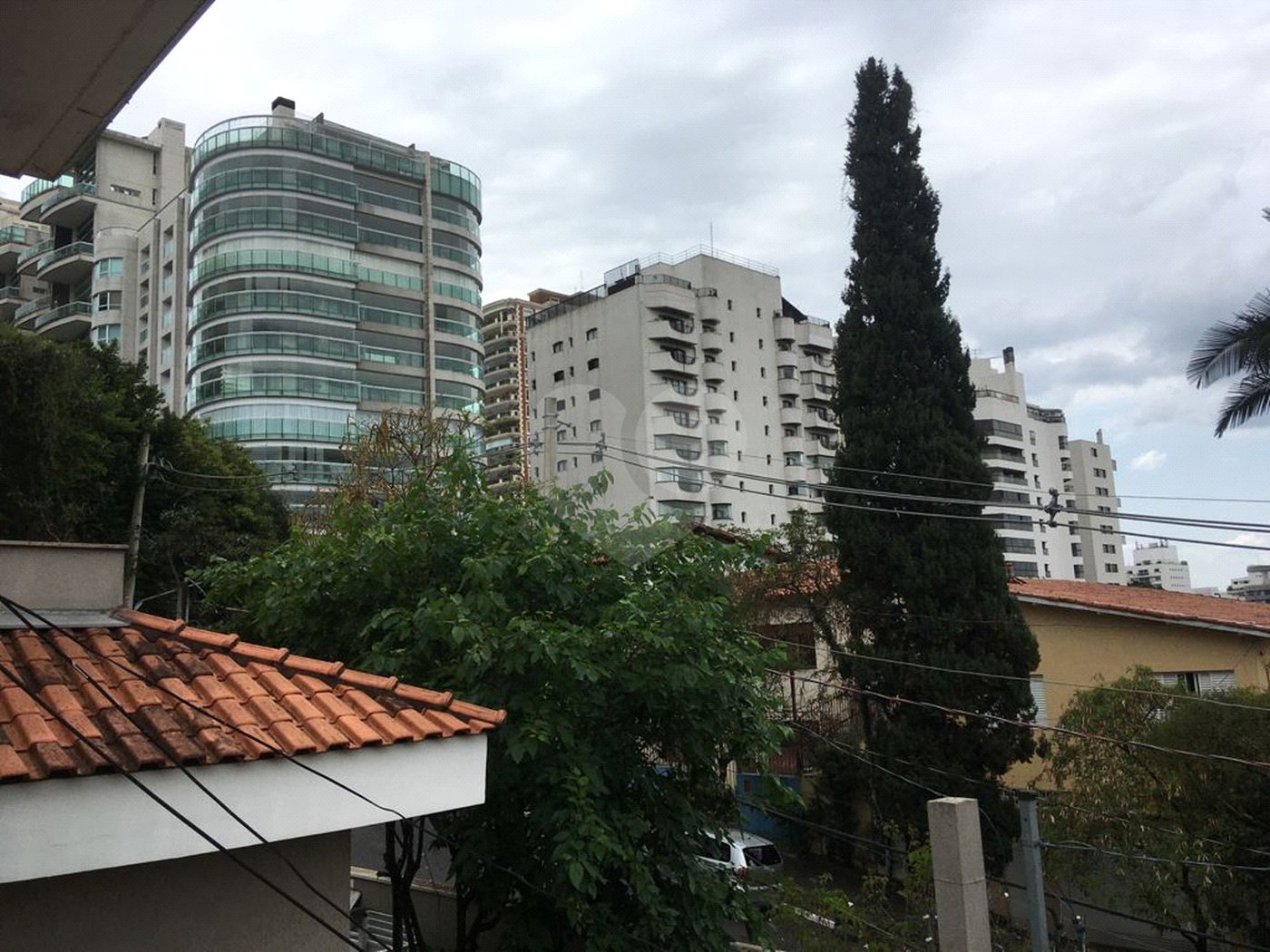 Sobrado à venda com 4 quartos, sendo 1 suíte, em Perdizes, São Paulo, SP